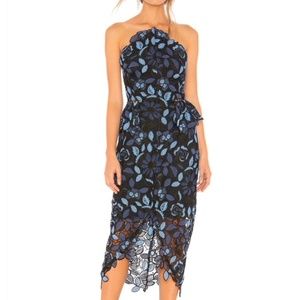 Elliatt Times Lace Embroidered Dress